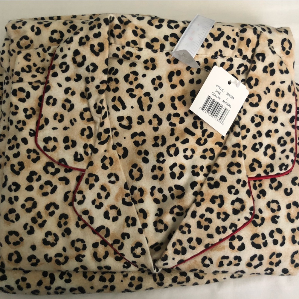 Jaguar print  pajamas
